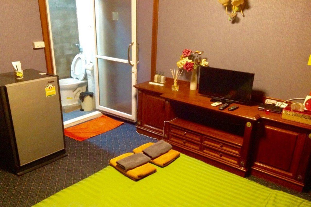 B&B 22 House Bangkok Eksteriør billede