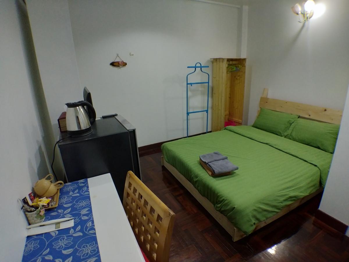 B&B 22 House Bangkok Eksteriør billede